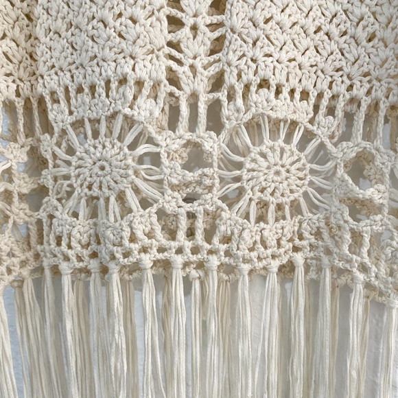 Forever 21, Knitted Tank Top with Tassels - Picture 3 of 3